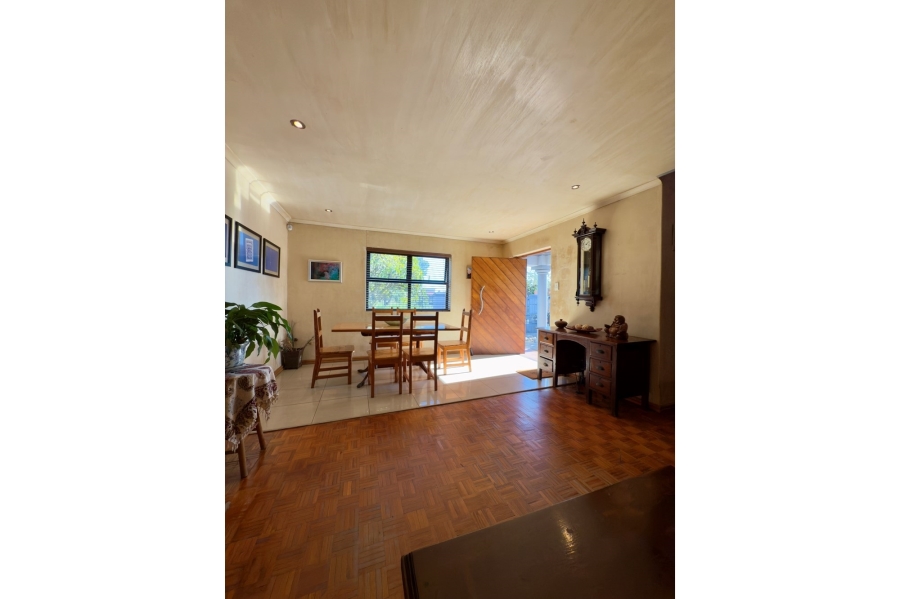 4 Bedroom Property for Sale in Kensington Western Cape